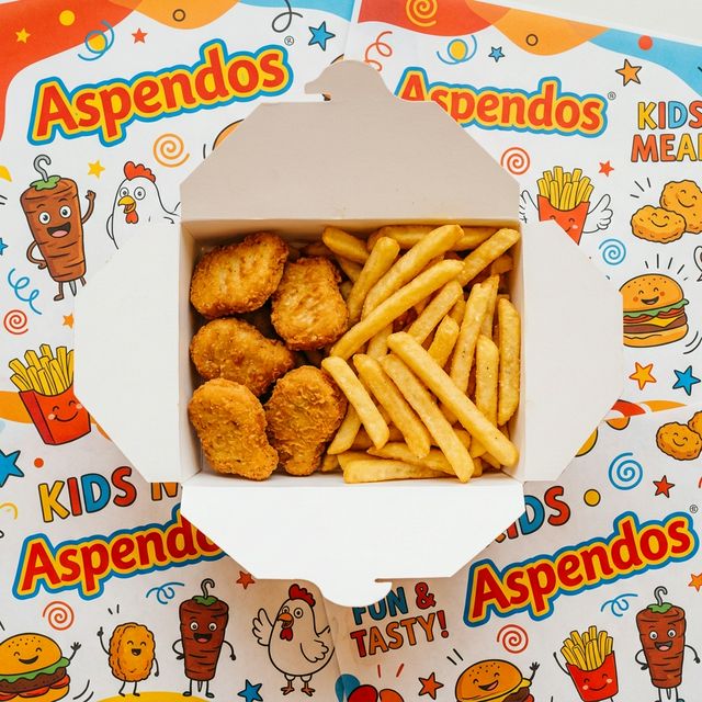 Kids Chicken Nuggets & Chips